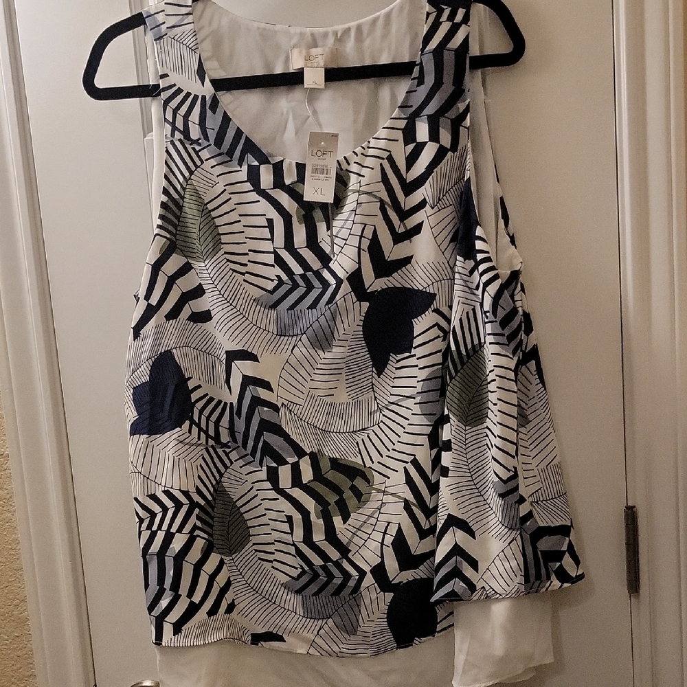 LOFT Women's Geometric Tank Top - Navy and Olive